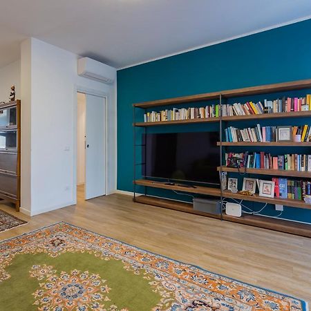 Luxury Apartment Near Navigli - Anemoni 5 Milan Luaran gambar